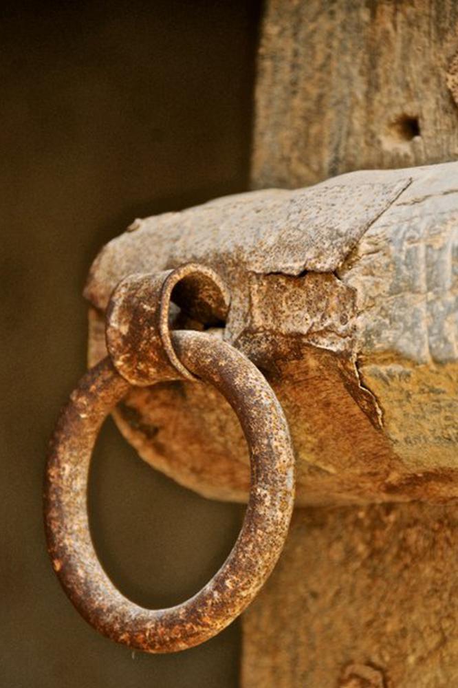 الهدايا التذكارية السعودية.. جسر بين الثقافة والذكرى