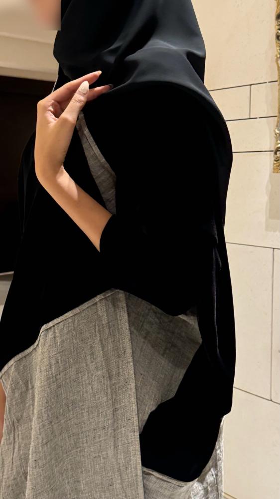 Black And White Instagram Hidden Face Girl In Suit Black And White