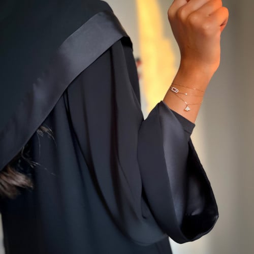 ‏Wide Sleeve Lined in Black