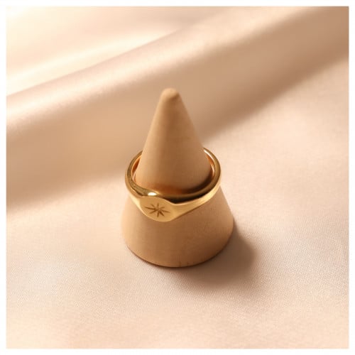 One Star Ring