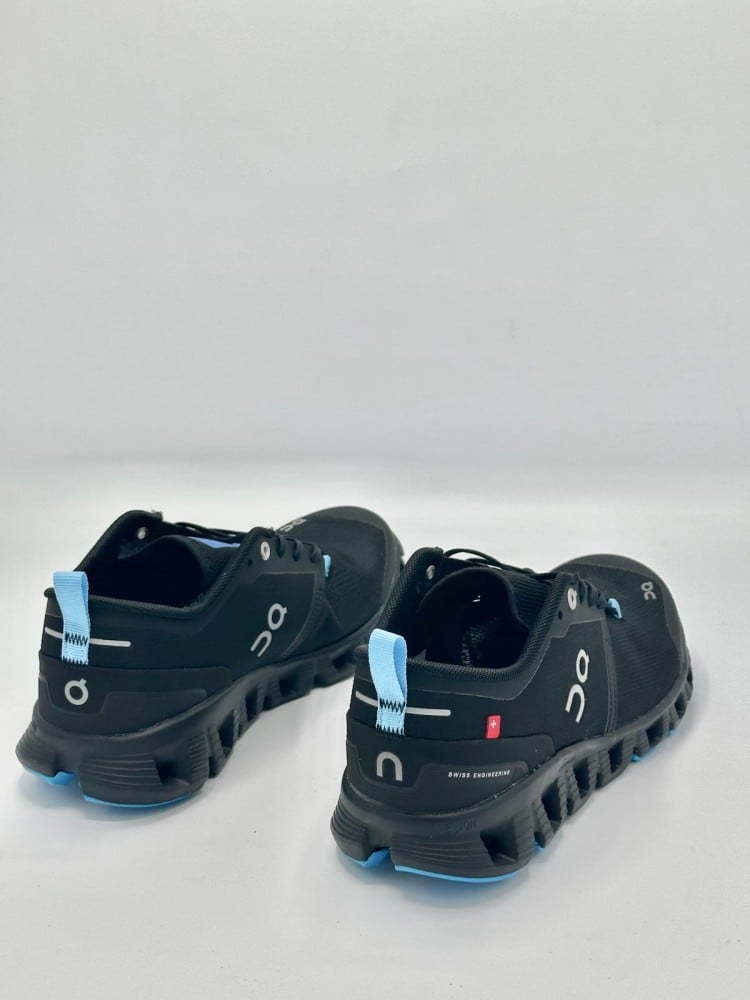 ON RUNNING Cloud X 3 Shift