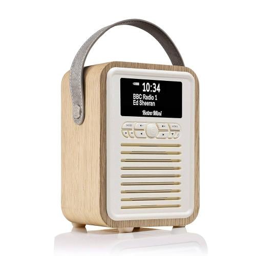 راديو بلون البلوط الفاتح