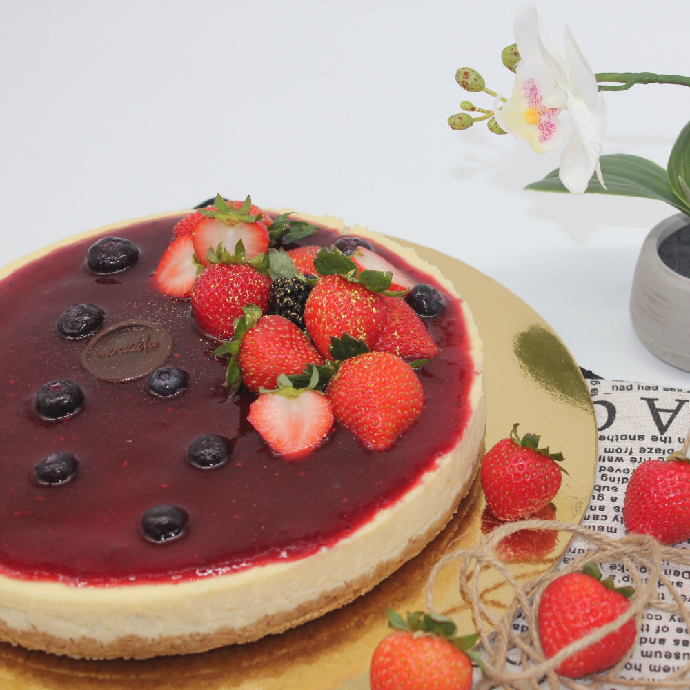 فراولة تشيز كيك Spatula M Bakery