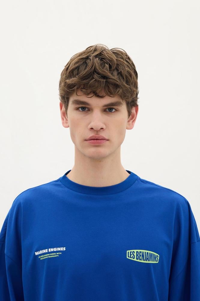 تيشيرت رجالي ازرق اوفر سايز طويل الاكمام بتصميم عصري من ليس بنجامينز ت