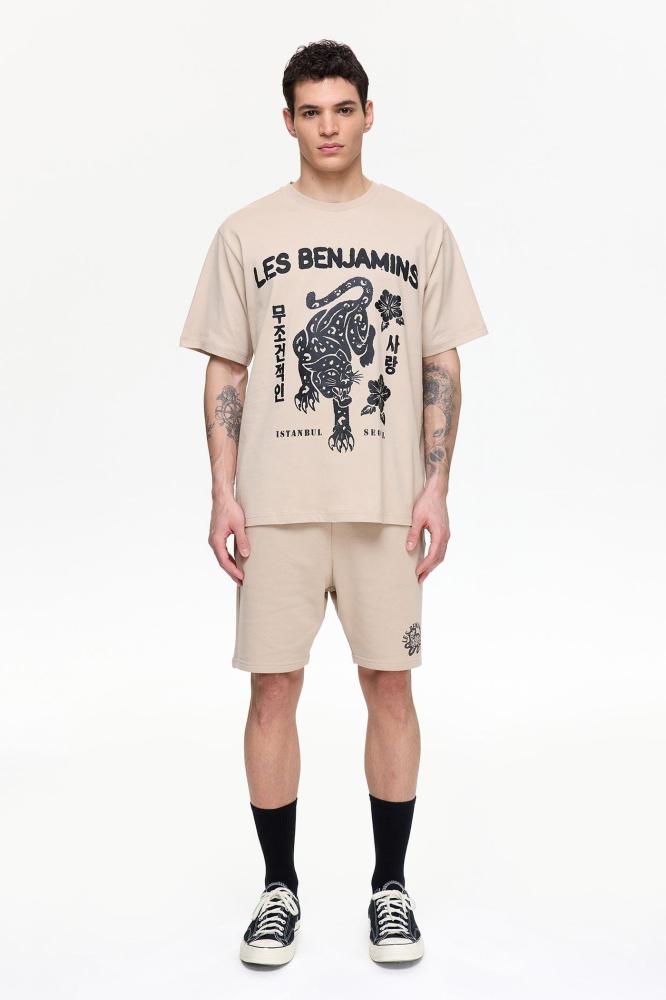 تي شيرت رجالي تصميم عصري وراحة يومية قماش قطني فاخر بيج Les Benjamins