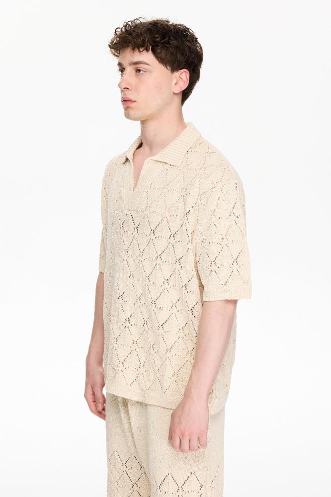 بلوفر رجالي بيج تريكو بأكمام قصيرة وقصة V