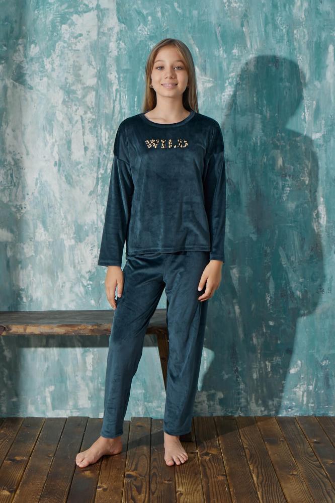 طقم بيجامة مخملية حصرية للفتيات بترولى من Pijamaevi