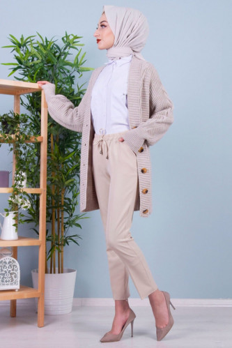 بنطلون قماش نسائي اللون البيج من BOUTIQUE C