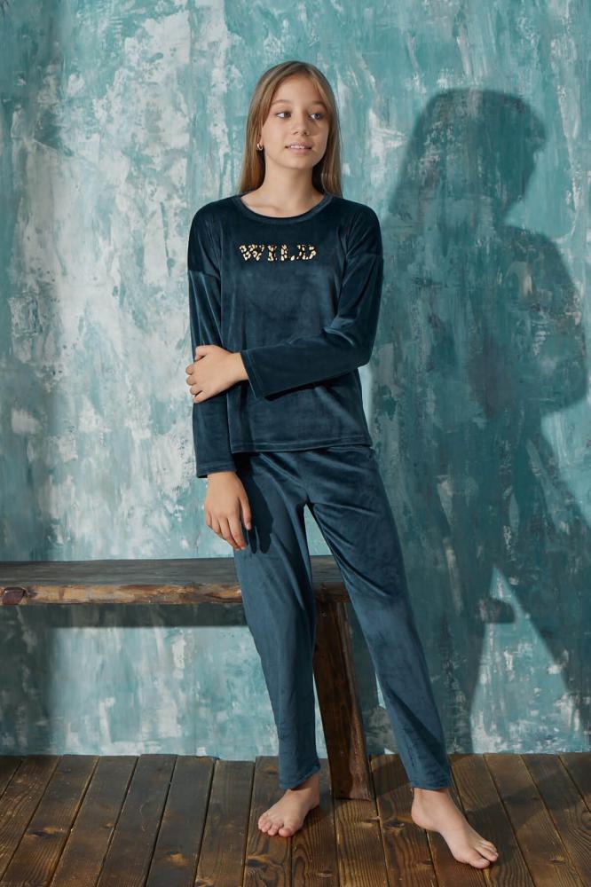 طقم بيجامة مخملية حصرية للفتيات بترولى من Pijamaevi