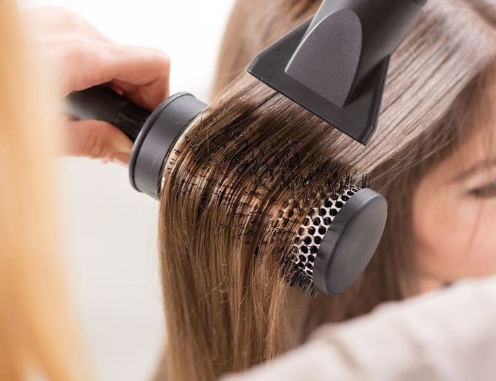 تعرفي على أفضل اجهزة تصفيف الشعر للحصول على أحدث التسريحات