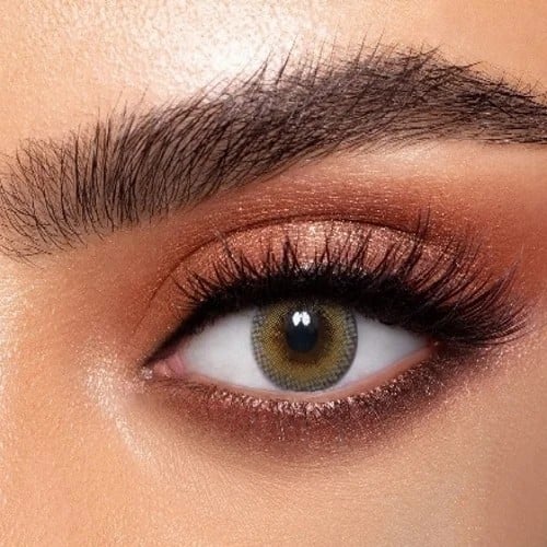 عدسات ملونة يومية سموكي من ذهب 25-متوفر لدى متجر joelle