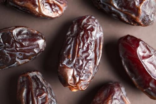 نصائح حول 7 أفضل أنواع التمر لمرضى السكري