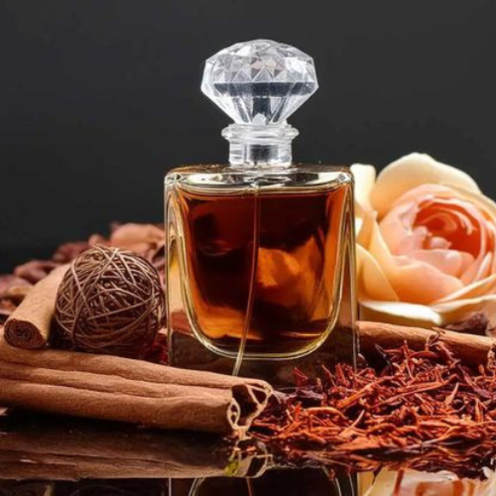 أفضل عطور العود للنساء 2026؛ فخامة العود وأناقة لا تُضاهى مع فانيلا للعطور
