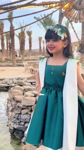 فستان الوطني جديد