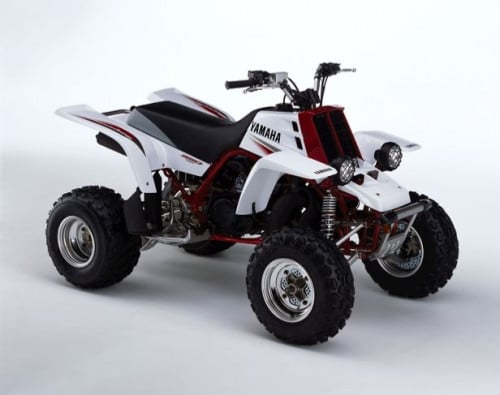 استكرات بانشي 2004 ابيض امريكي