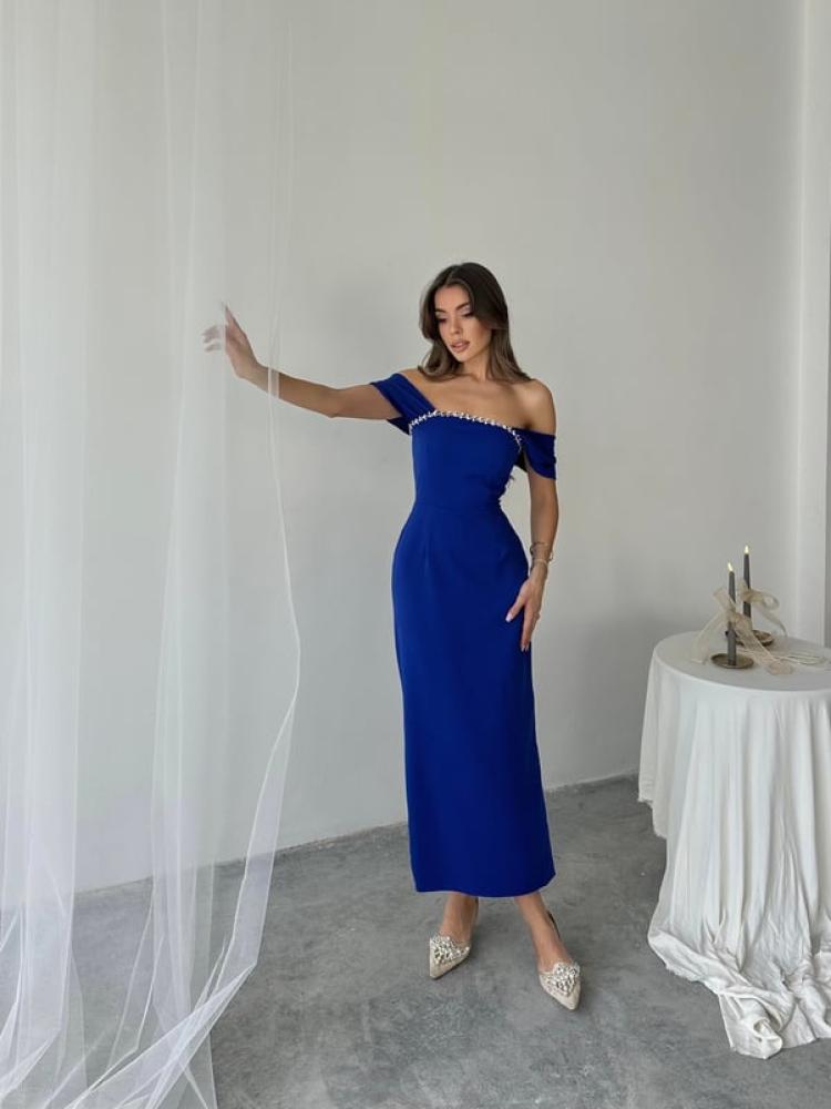 فستان ناعم مزين بتفاصيل مميزة على الصدر - باللون الأزرق - صناعة تركية - 1022