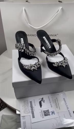 manolo blahnik heels