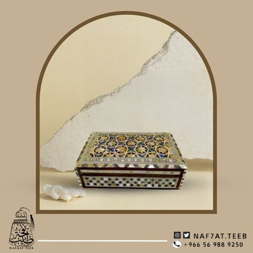 صندوق فاخر مصنوع يدوي من الفسيفساء ومبطن بالمخمل الناعم ( حجم كبيير 20×12×6)