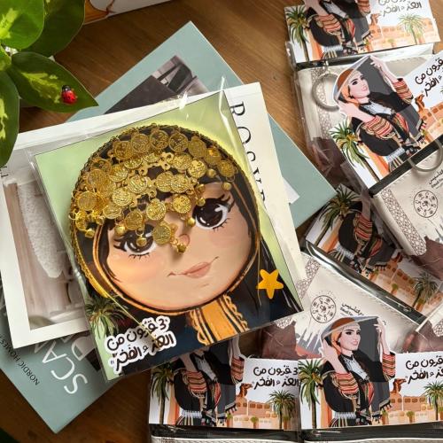 تاج ذهبي للبنوتات