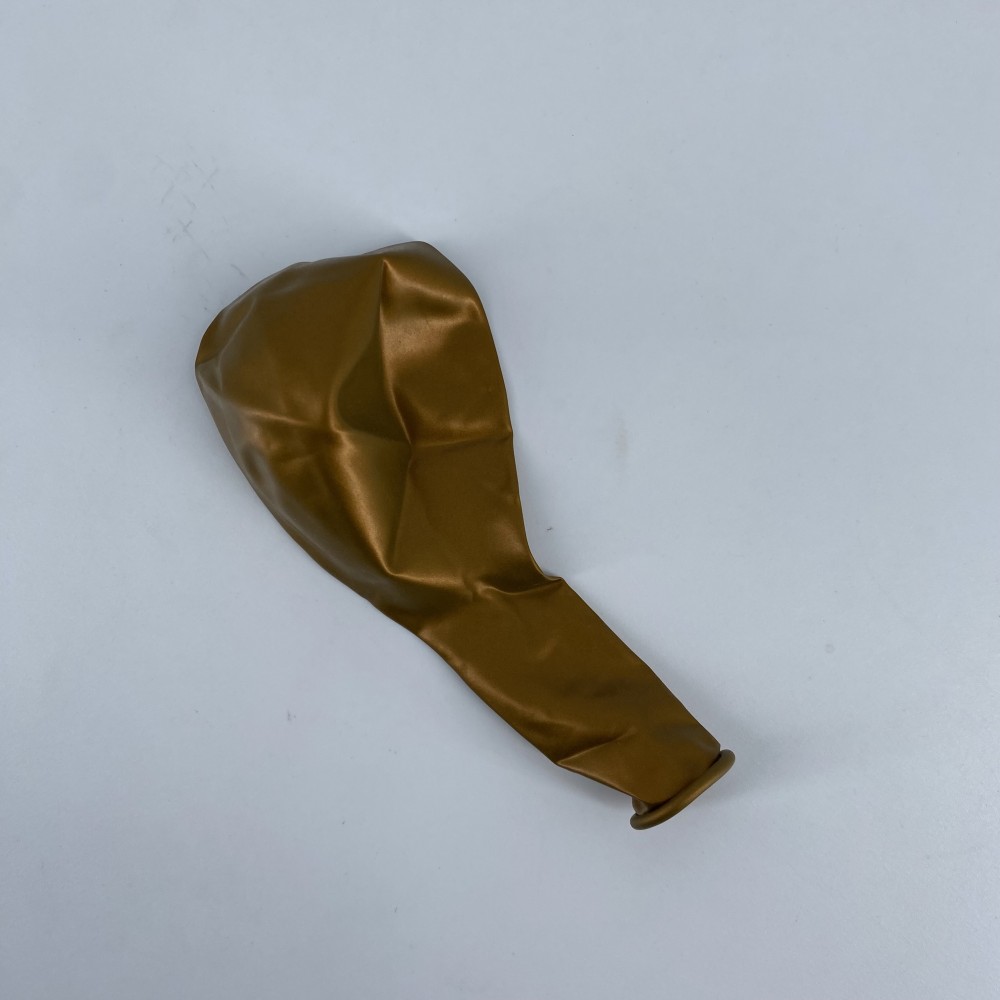 بلون ذهبي مع نفخ