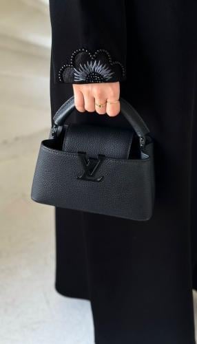 Classic abaya