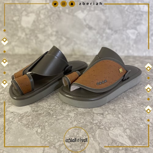 حذاء رصاصي مع جلد نعام جملي