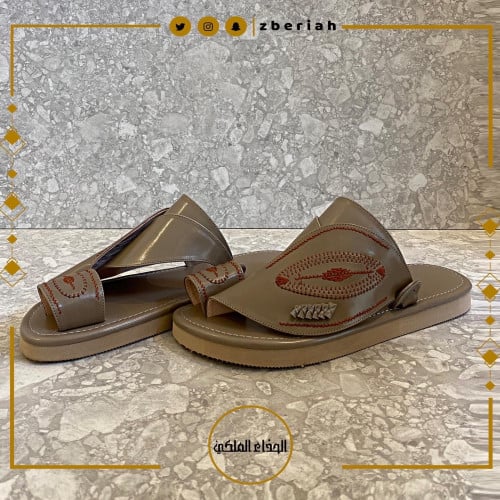 حذاء بيج تطريز يدري صوف كتان