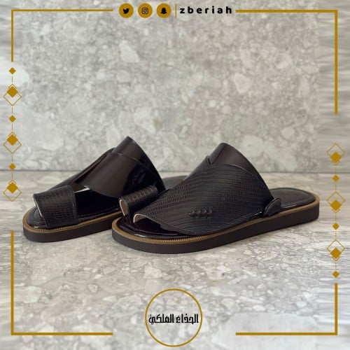 حذاء بني لامع مع جلد ليزرد بني