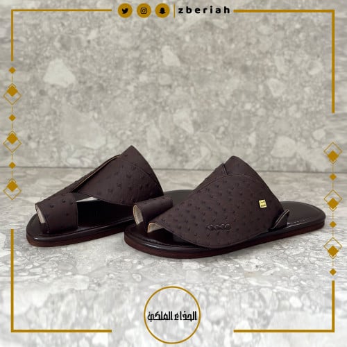 حذاء بني مع جلد نعام بني