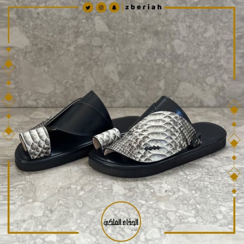 حذاء رصاصي غامق مع جلد ثعبان طبيعي