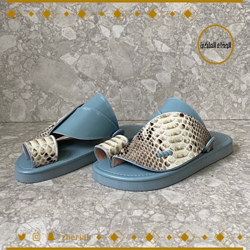 حذاء سماوي مع جلد ثعبان طبيعي