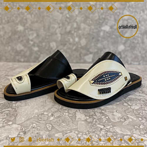 حذاء أسود مع سكري - تطريز يدوي زري ذهبي