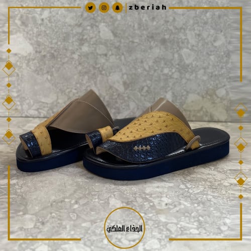 حذاء كحلي مع نوعين جلد