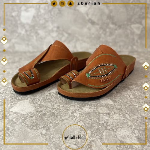 حذاء طبي جملي تطريز يدوي