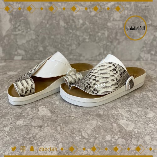 حذاء طبي أبيض مع جلد ثعبان طبيعي