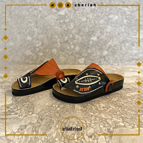 حذاء طبي أسود مع جملي تطريز يدوي صوف كتان