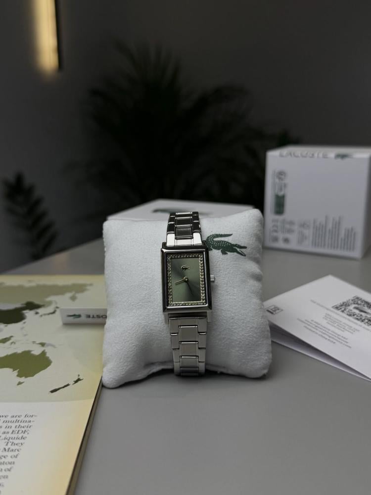 ساعة Lacoste