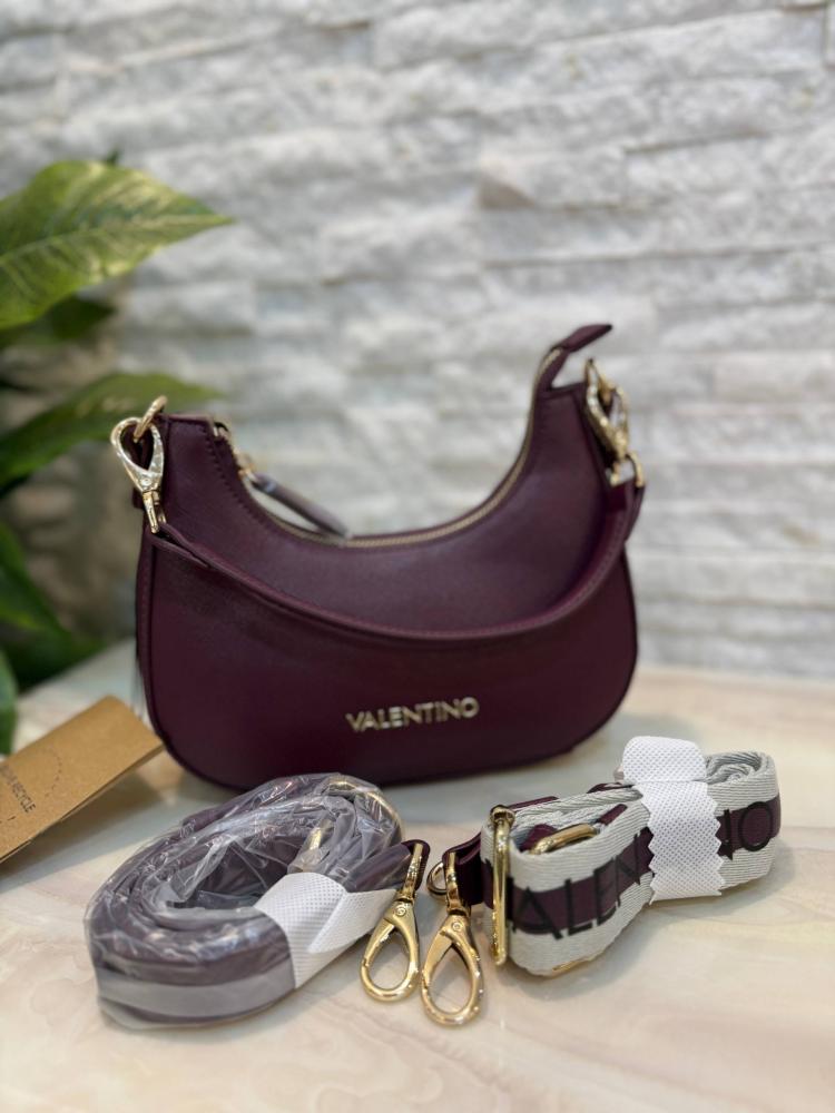 حقيبة Valentino