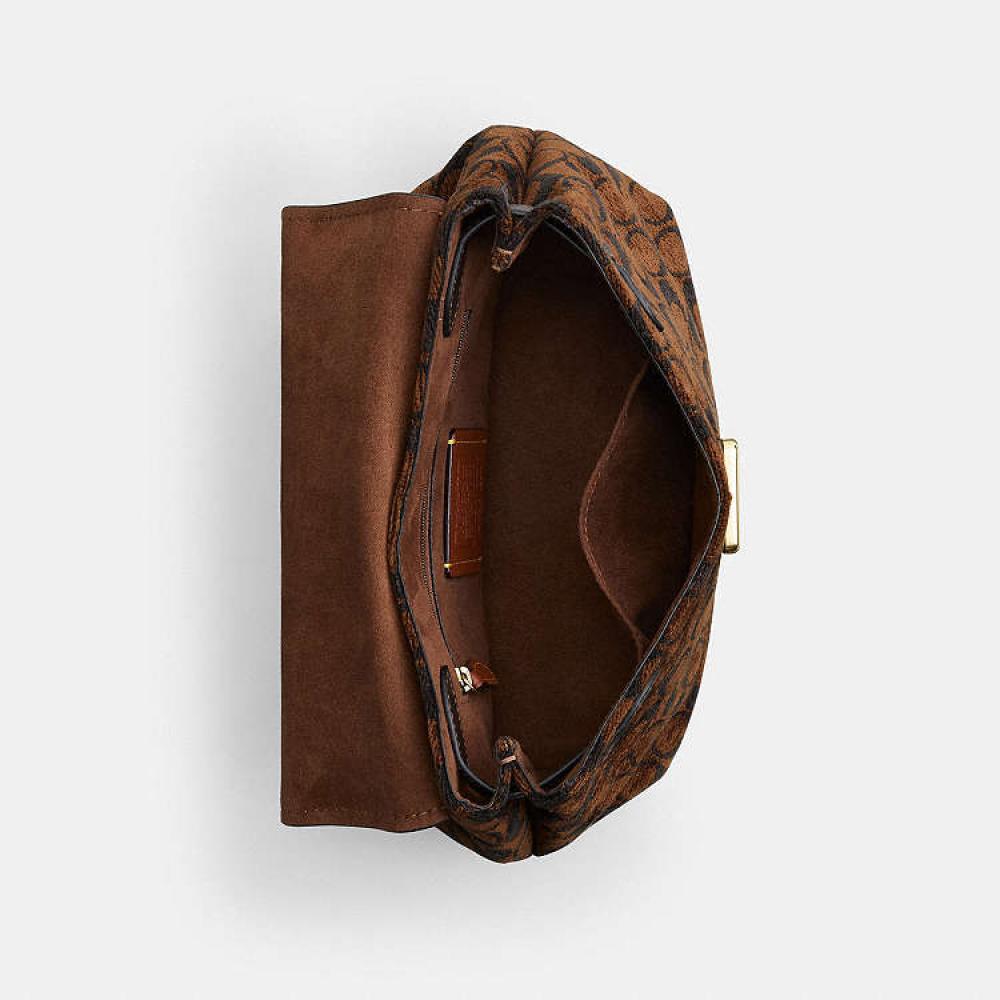 حقيبة COACH