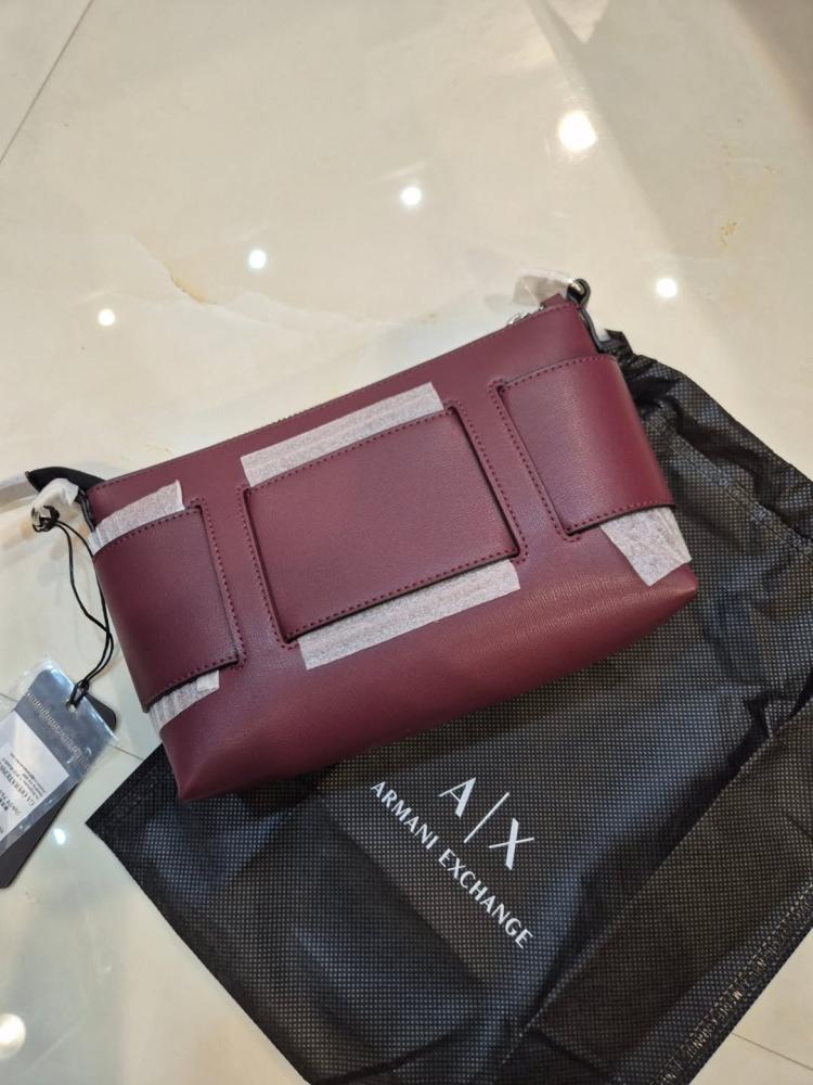 حقيبة Armani Exchange