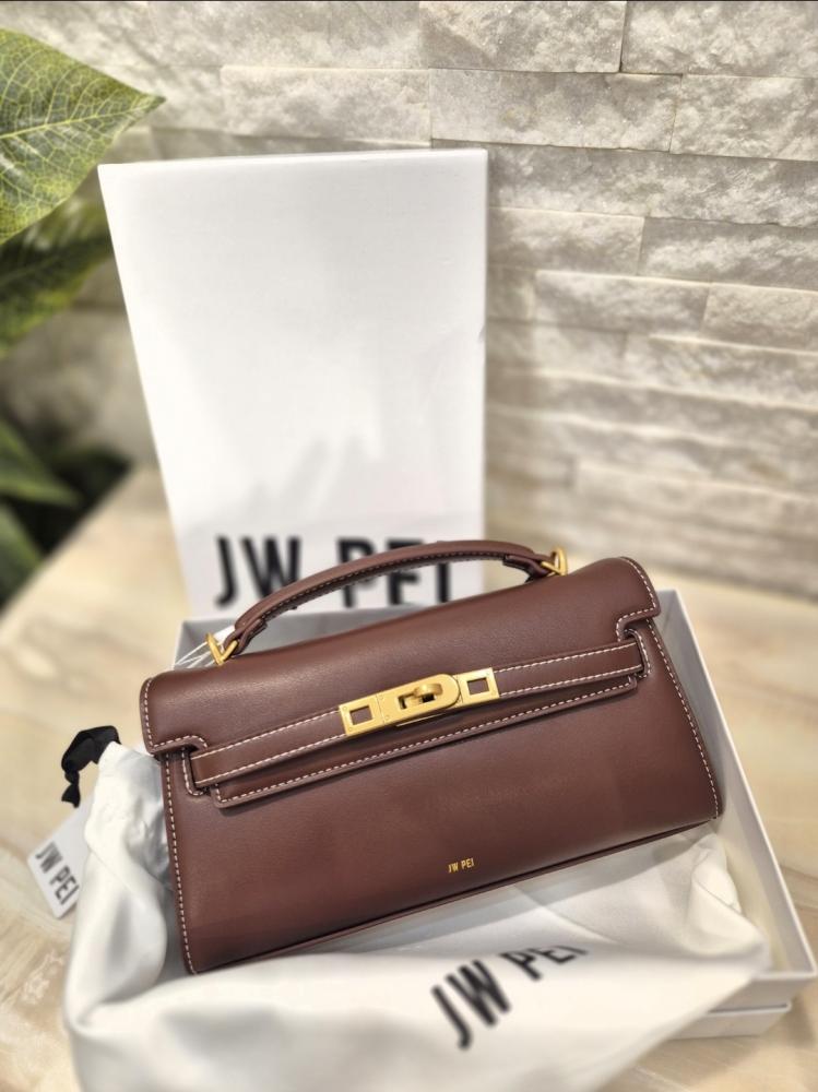 حقيبة JW PEI