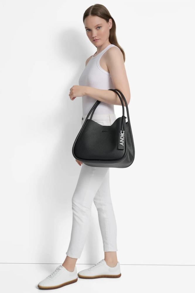حقيبة DKNY