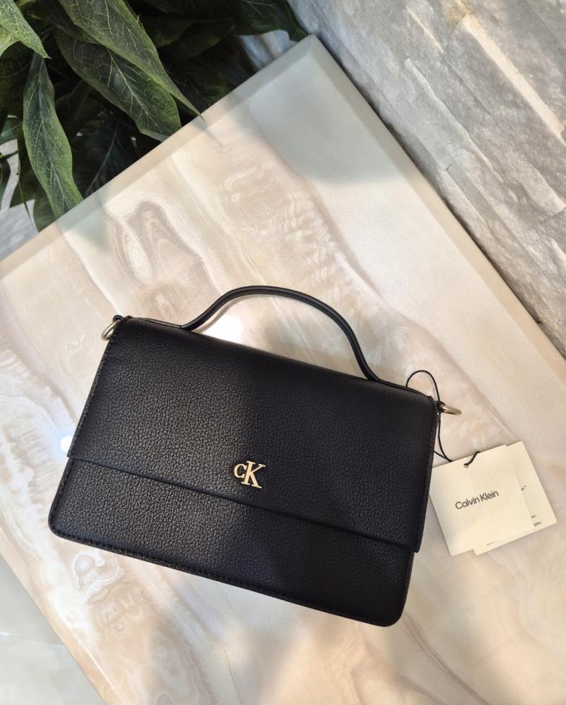 حقيبة Calvin Klein