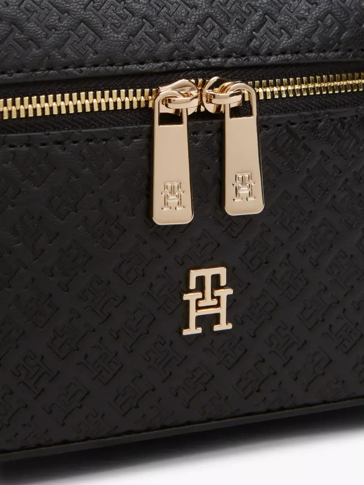 حقيبة Tommy Hilfiger
