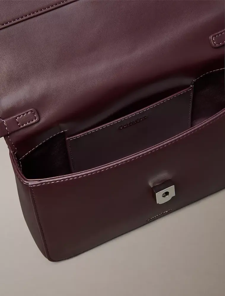 حقيبة Calvin Klein