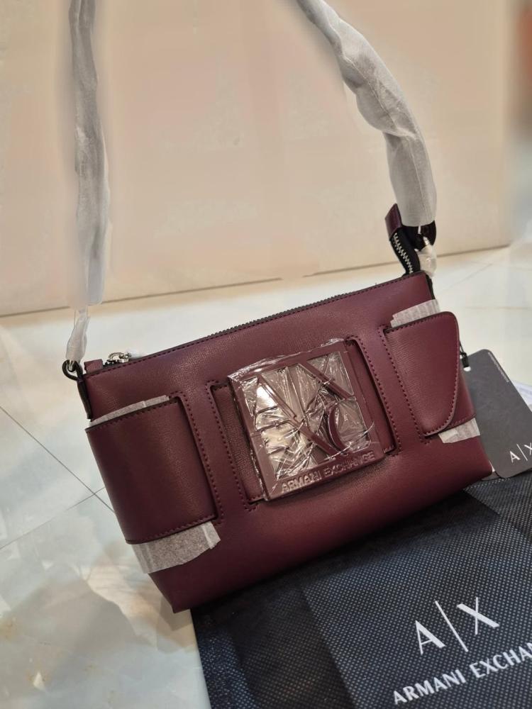 حقيبة Armani Exchange