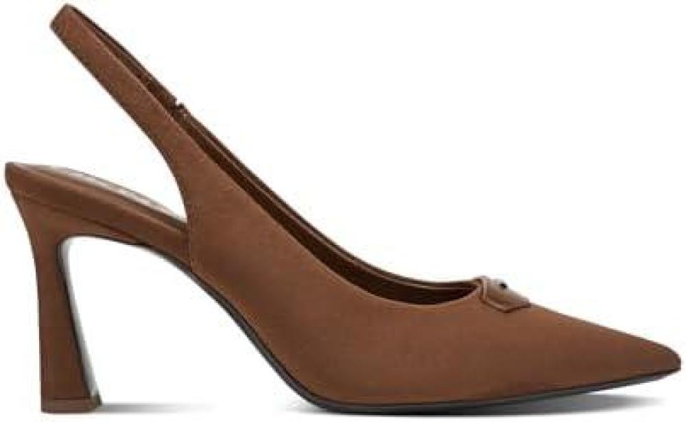 حذاء DKNY مقاس 6.5