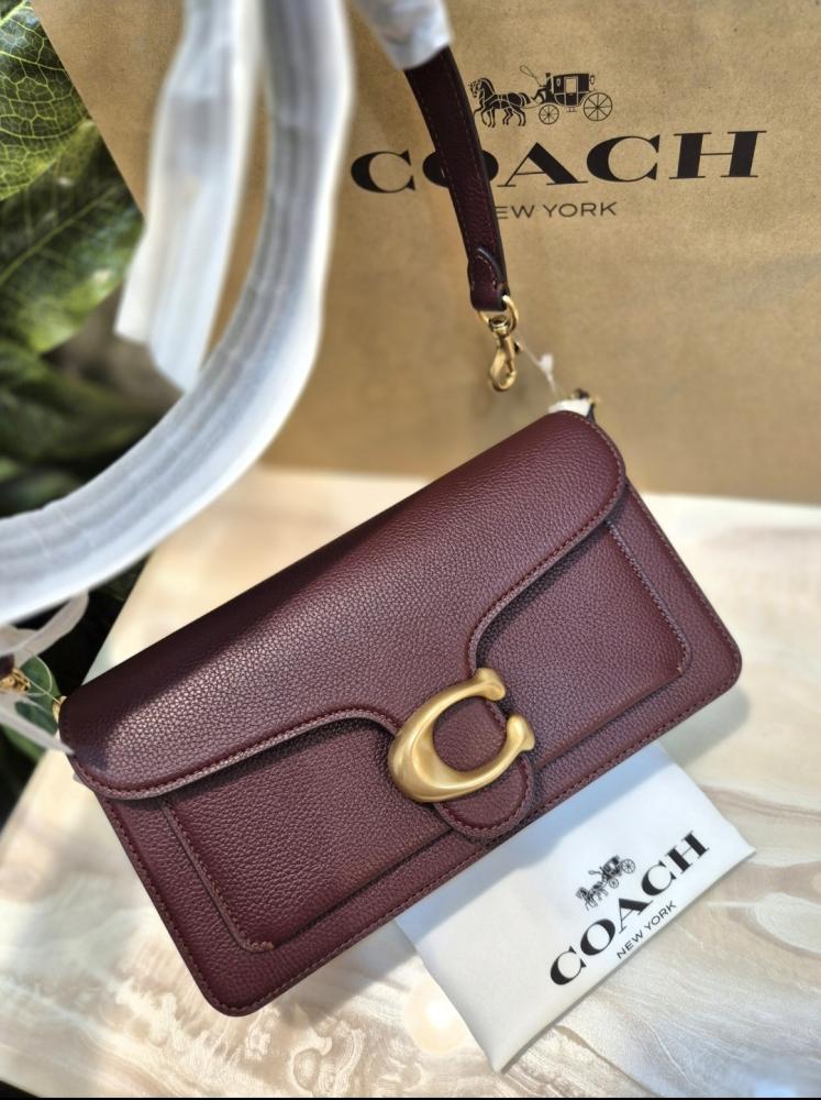 حقيبة COACH