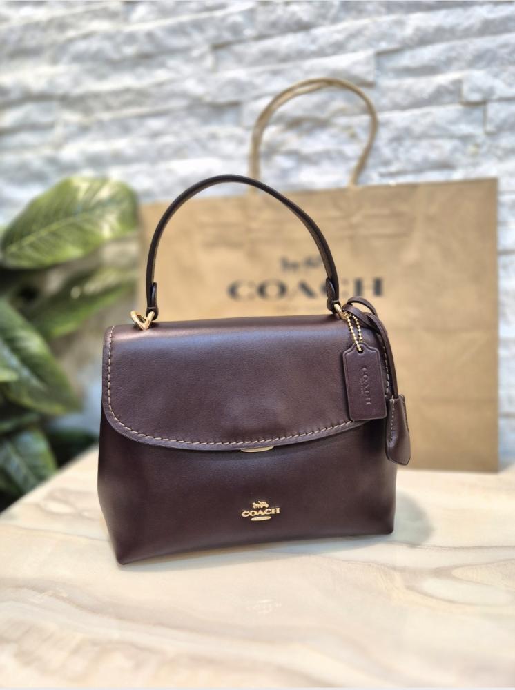 حقيبة COACH