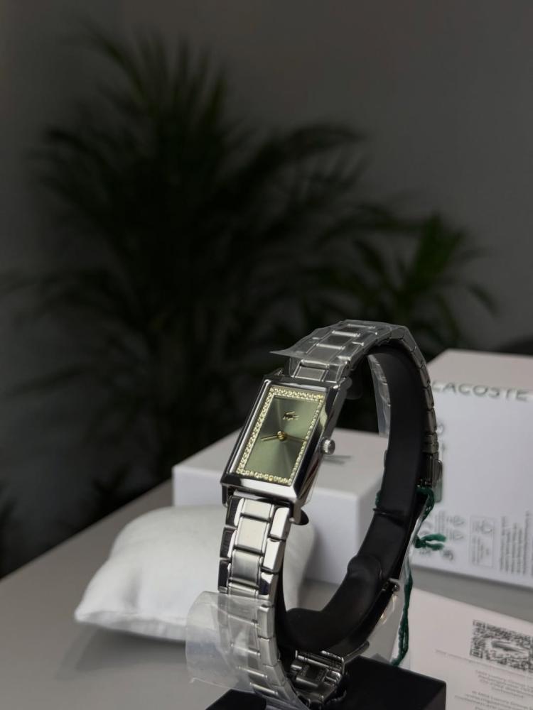 ساعة Lacoste